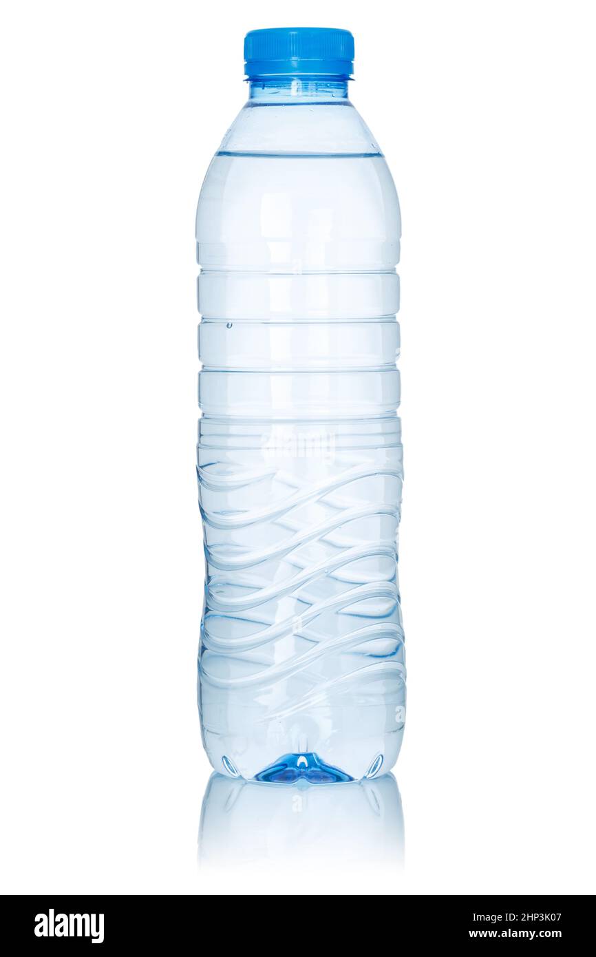 Wassergetränk in einer Flasche isoliert auf weißem Hintergrund Stockfoto