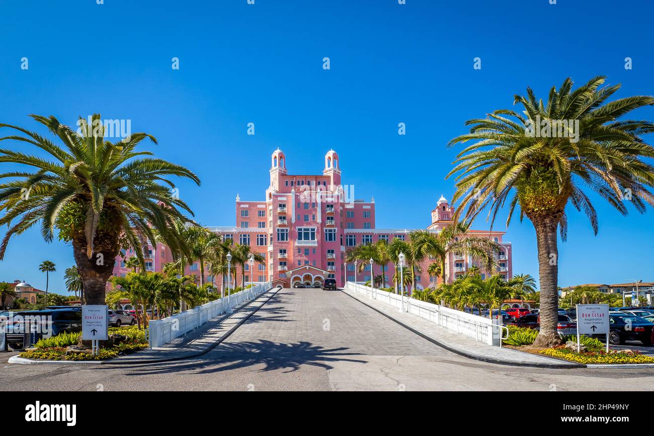 Das historische, elegante Luxushotel Don Cesar, auch bekannt als Pink Palace in St. Pete Beach, Florida, USA Stockfoto