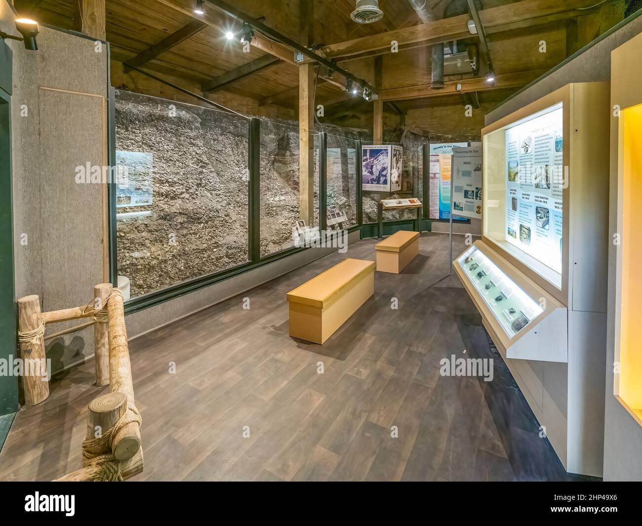 Ausstellung „ein Fenster zur Vergangenheit“ im historischen spanischen Punkt von Selby Gardens in Osprey, Florida, USA Stockfoto