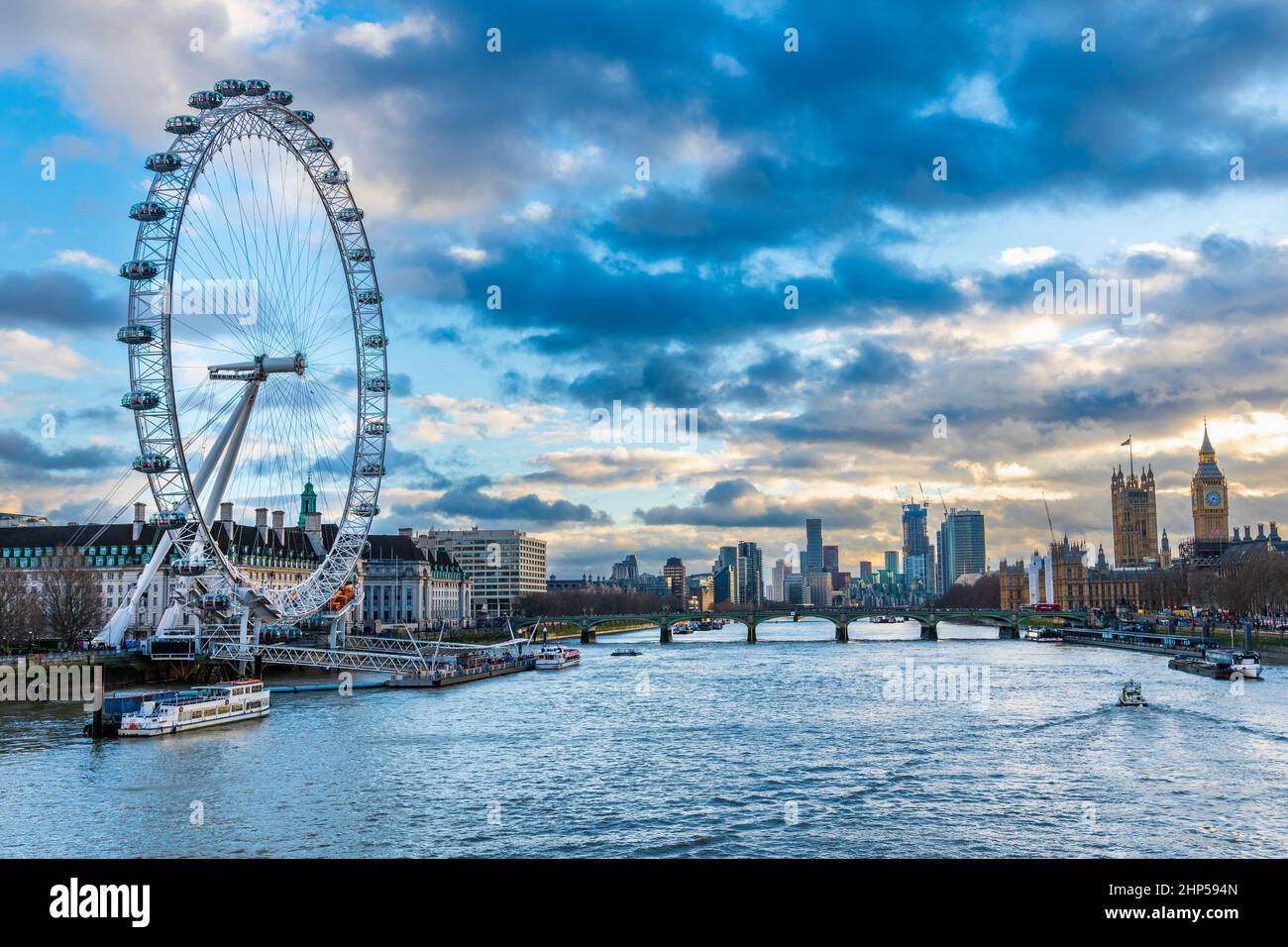 London Eye von der Jubilee Bridges aus gesehen, London Borough of Lambeth, Großbritannien, Europa. Stockfoto