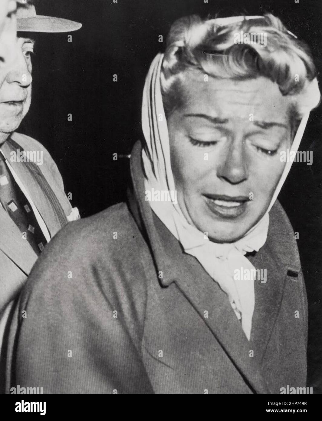 Schauspielerin Lana Turner nach der Buchung der Tochter Cheryl nach dem Tod von Johnny Stompanato ca. 5. April 1958 Stockfoto