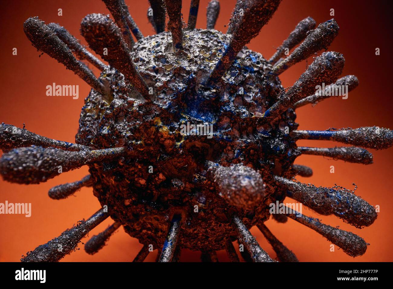 Ausbruch des Coronavirus. Erreger, der die Atemwege beeinflusst. COVID-19-Infektion. Stockfoto