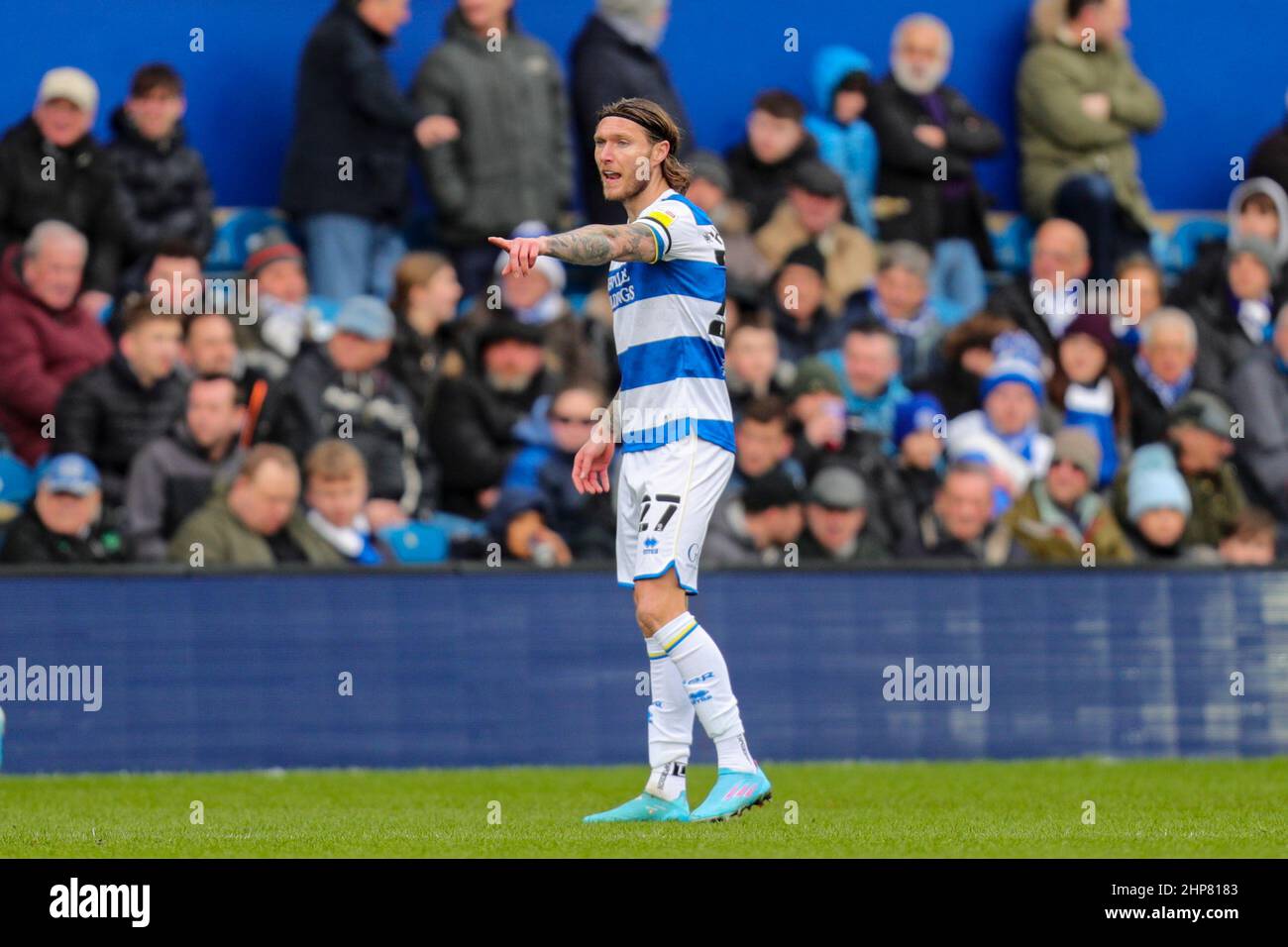 LONDON, GROSSBRITANNIEN. FEB 19th Jeff Hendrick von QPR während des Sky Bet Championship-Spiels zwischen Queens Park Rangers und Hull City im Kiyan Prince Foundation Stadium., London am Samstag, 19th. Februar 2022. (Kredit: Ian Randall | MI News) Kredit: MI News & Sport /Alamy Live News Stockfoto