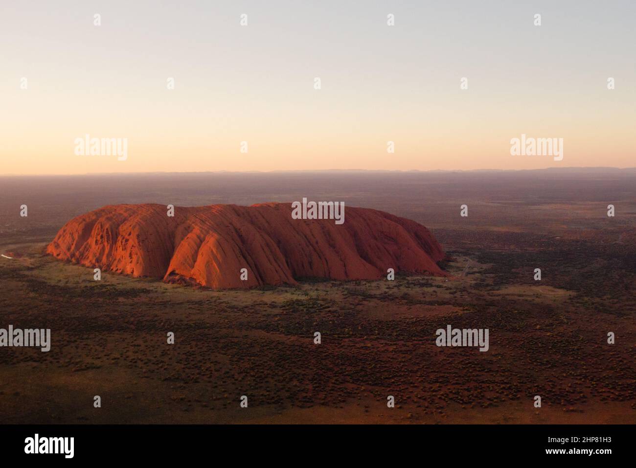 Australien, 22. September 2016: Luftaufnahme des Uluru, Northern Territory Stockfoto