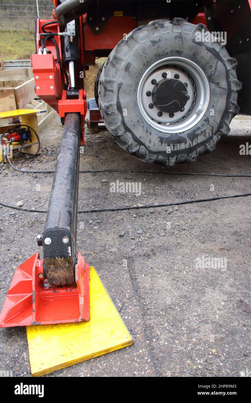 Erweiterte Unterstützung auf einem Kranwagen Stockfoto