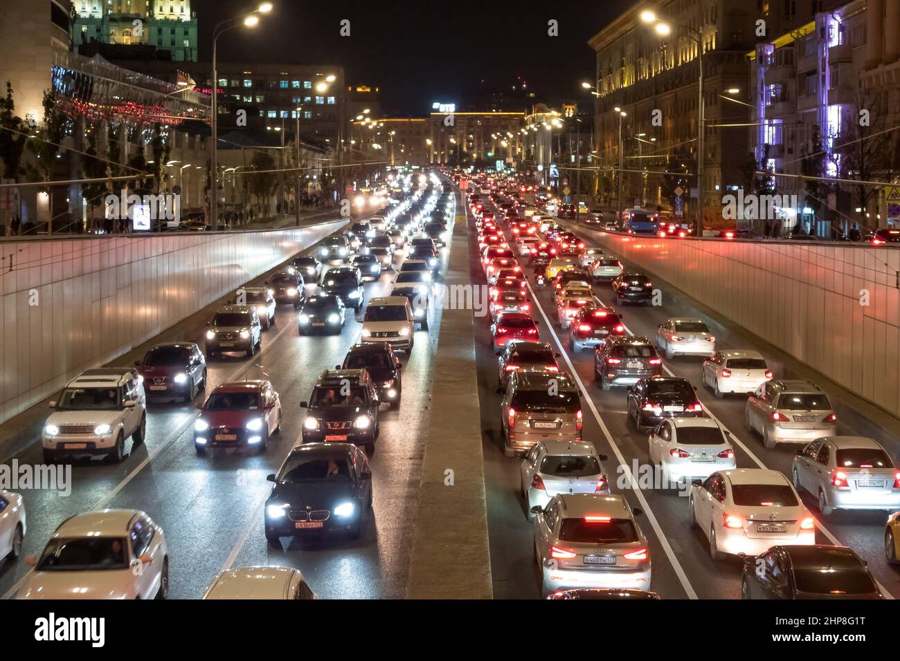 MOSKAU, RUSSLAND - 16. Oktober 2018. Stau in der Stadt Stockfoto