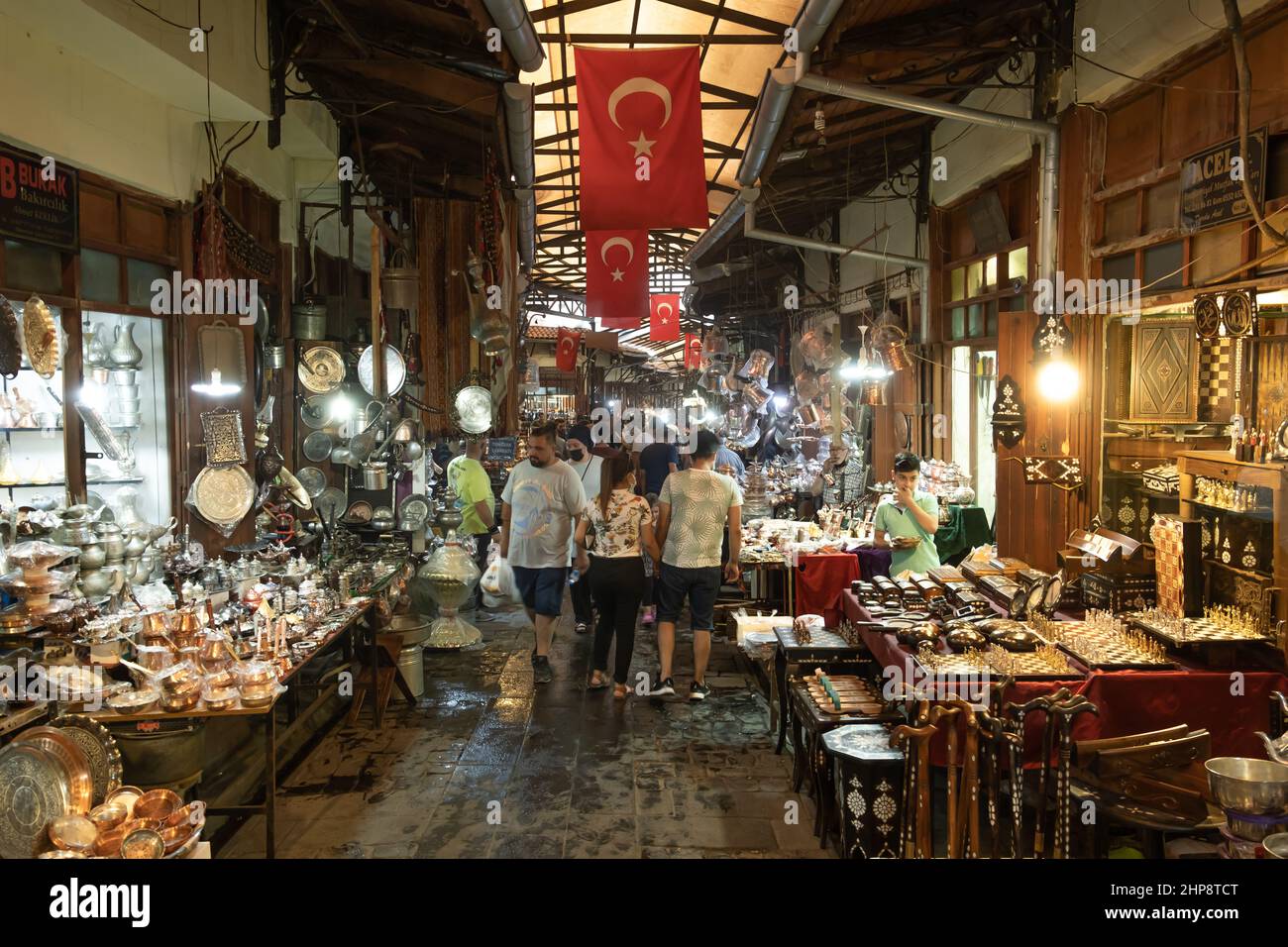 Kupferschmiedemarkt in Gaziantep, Türkei. Der lokale Name des Coppersmith Bazaar ist „Bakircilar Carsisi“ in Gaziantep, Türkei. Stockfoto