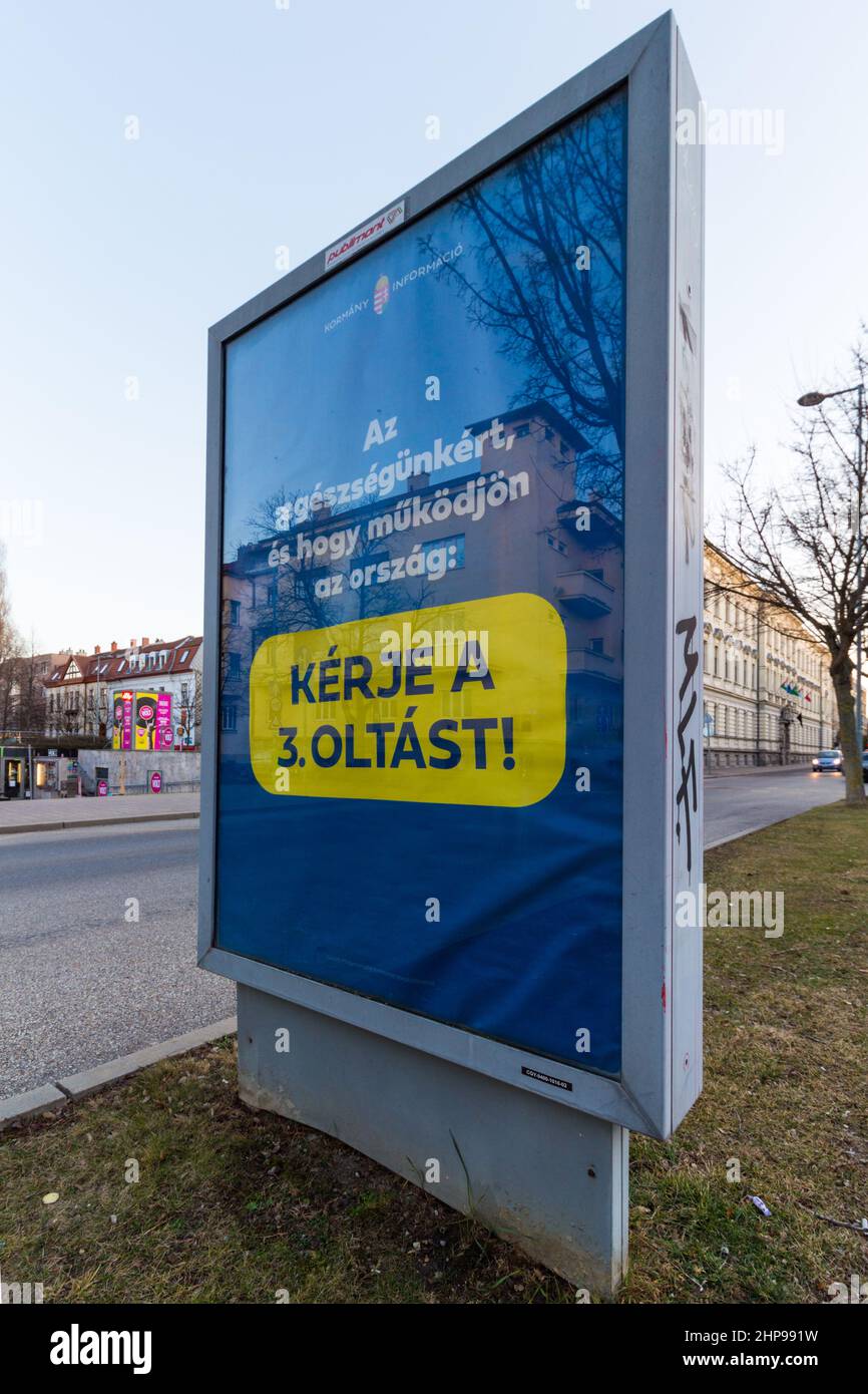 Kerje ein 3. Oltast (haben Sie Ihre 3rd Impfung) Regierung Campain, um Menschen zu ermutigen, geimpft, Sopron, Ungarn Stockfoto