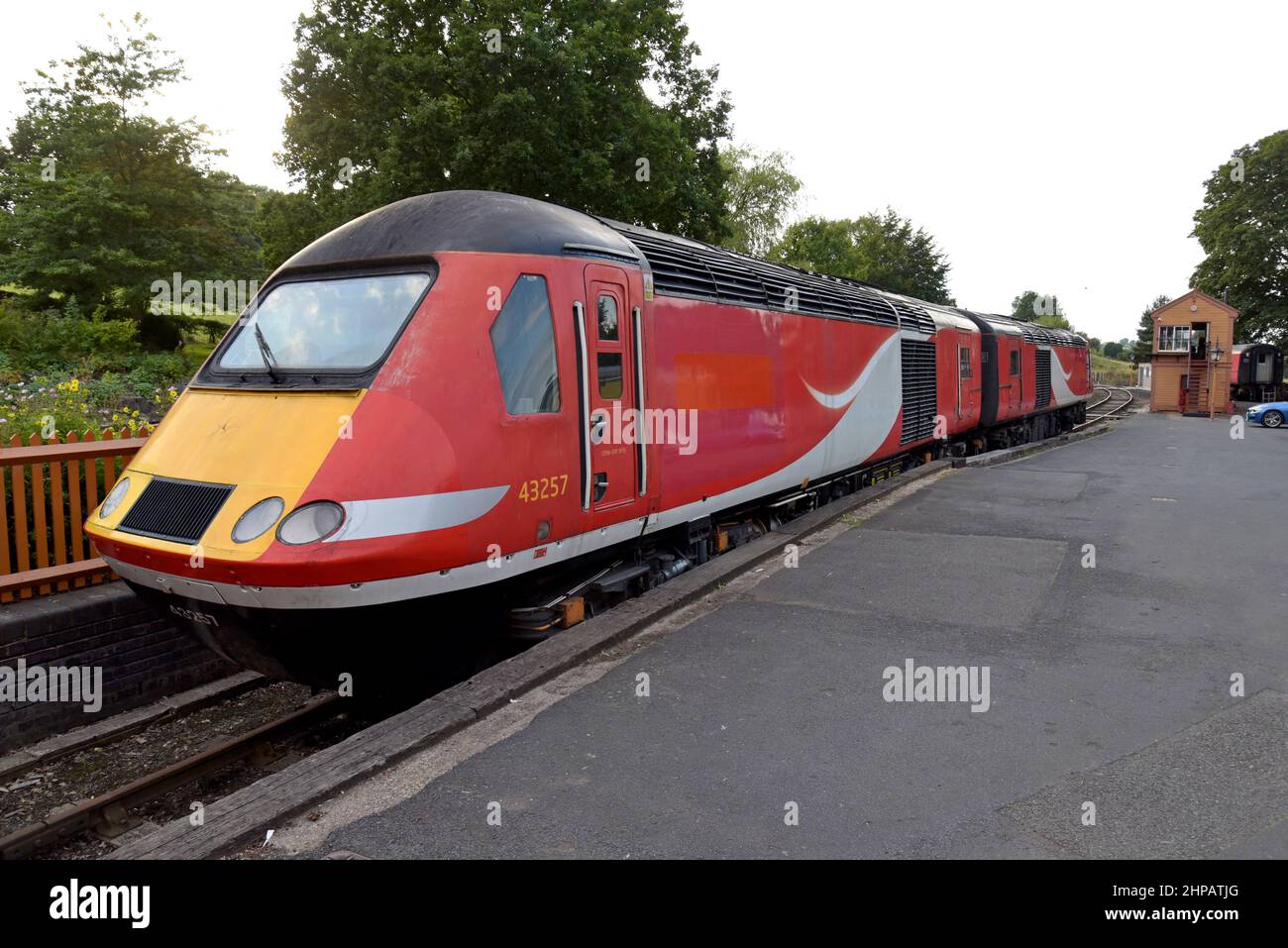Ex East Midlands Railway HST Intercity 125-Kraftfahrzeuge werden im Lager von Arley Station, Severn Valley Railway, Worcs, Großbritannien, gelagert Stockfoto