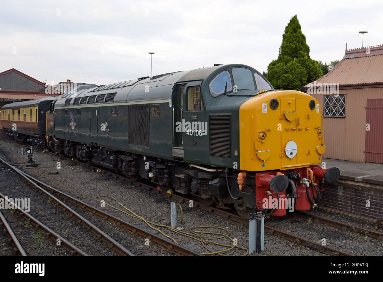 Konserviert Klasse 40 ex British Rail Diesel Lok 40106 in Kidderminster Staion, Severn Valley Railway, Worcestershire, Großbritannien Stockfoto