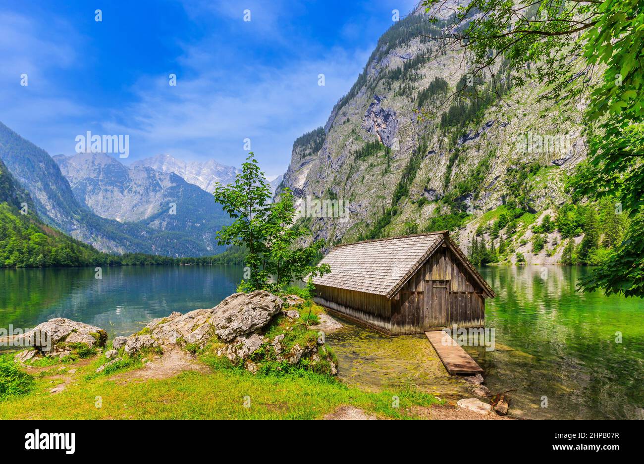 Schonau am Konigsee, Deutschland. Obersee im Berchtesgadener Nationalpark. Watzmann Berg im Hintergrund. Stockfoto