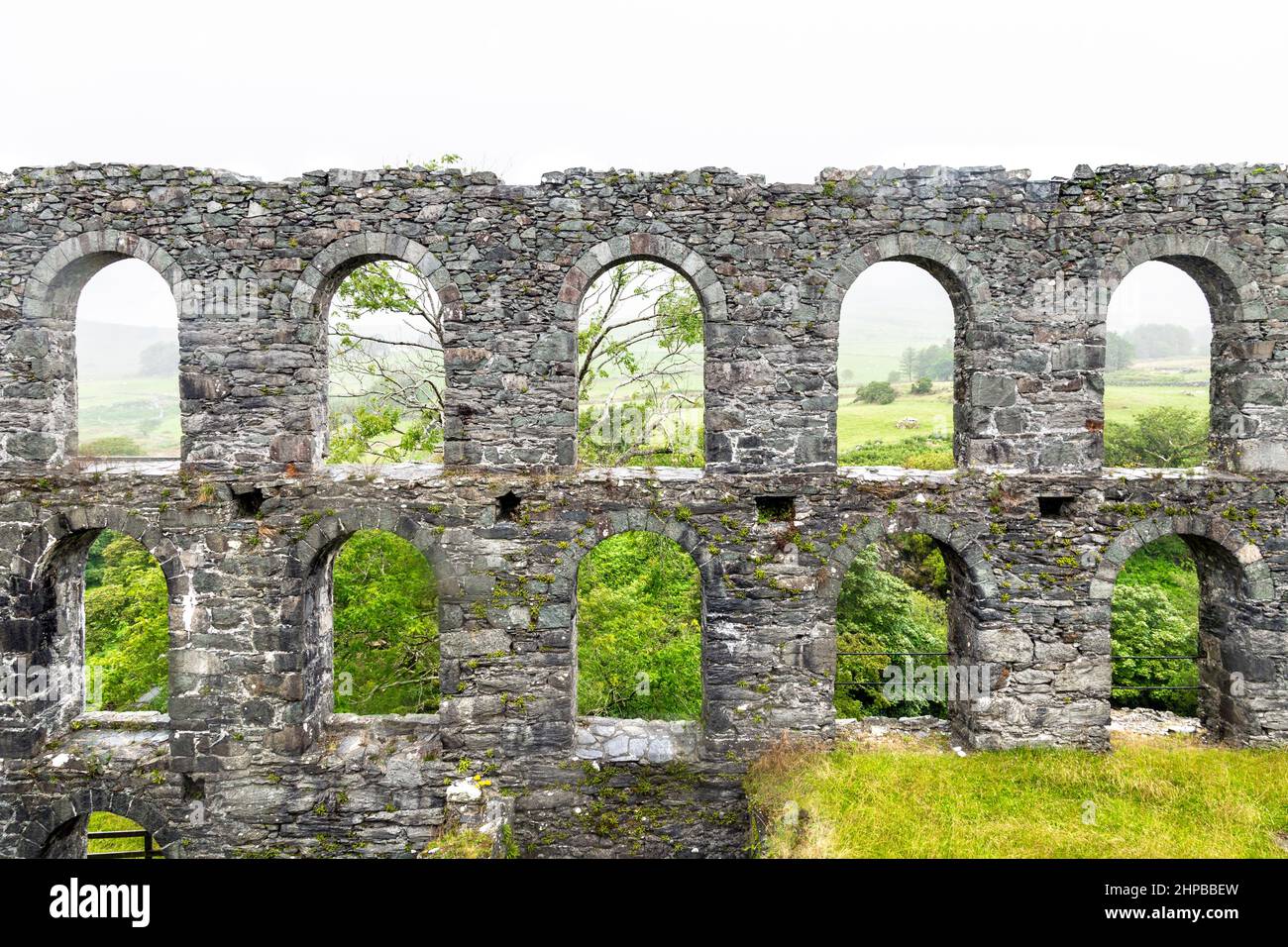 Ynysypandy Slate Mill Ruin, Cwmystradllyn, Snowdonia, Wales, Großbritannien Stockfoto