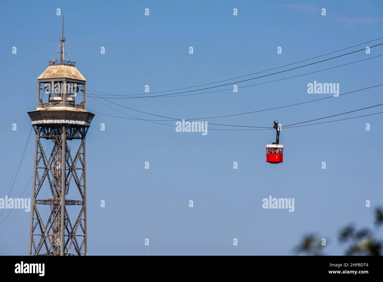 Rote Kabine der Seilbahn in Barcelona, Katalonien, Spanien Stockfoto