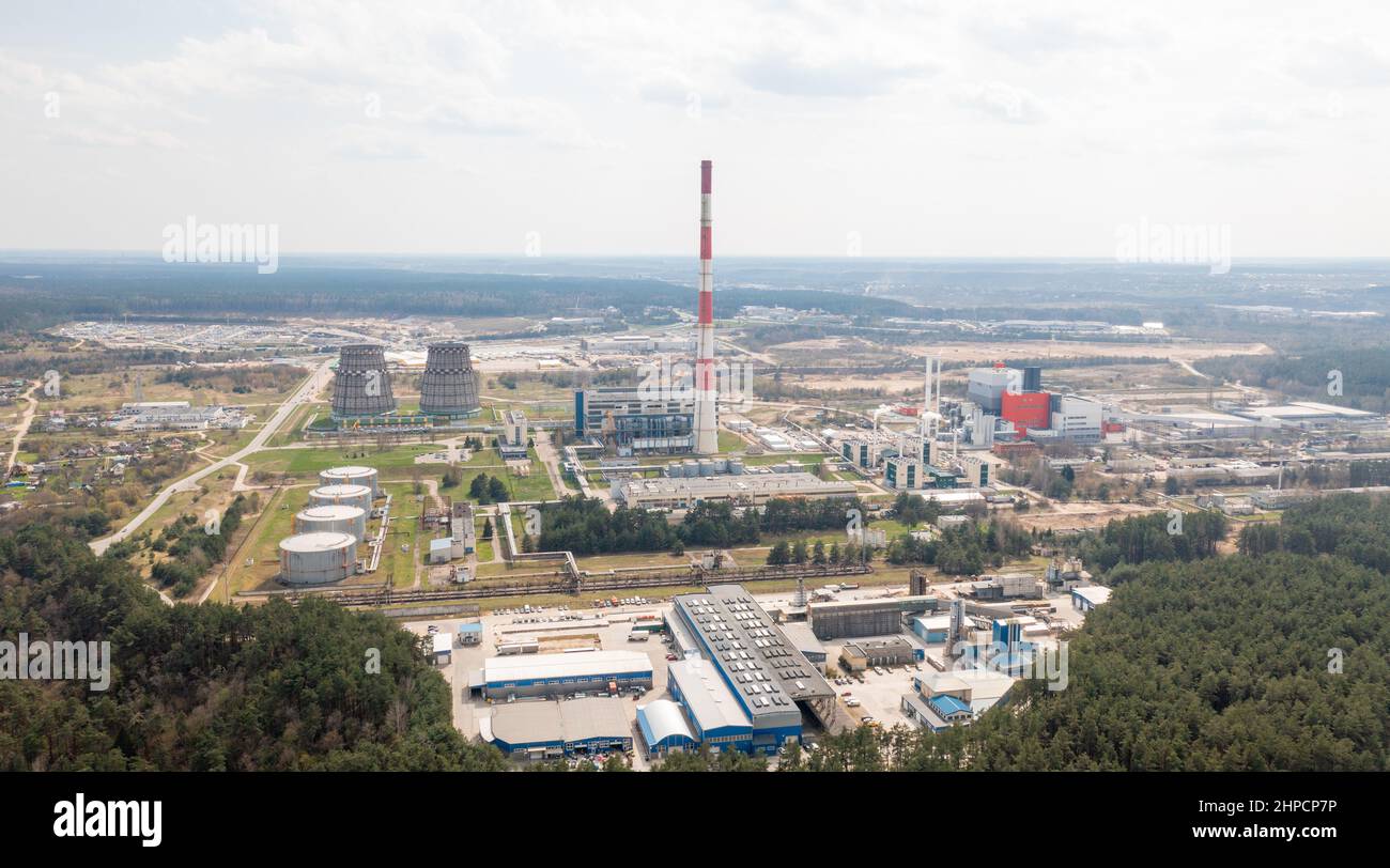 Elektrokraftwerk In Der Schwerindustrienregion. Hochwertige Fotos Stockfoto