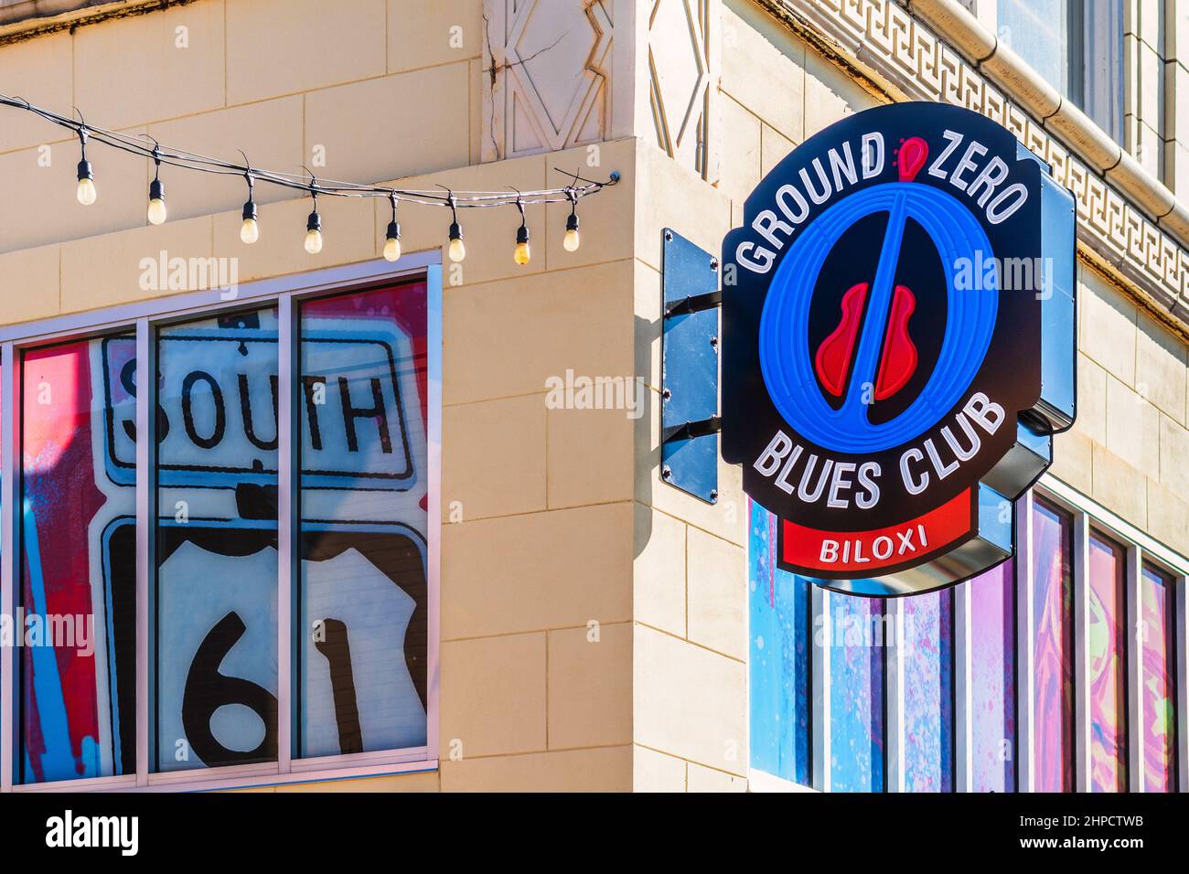 Der Ground Zero Blues Club, der sich im Besitz des Schauspielers Morgan Freeman befindet, eröffnete im Februar 2022 seinen zweiten Standort in der historischen Howard Ave in Biloxi, Mississippi, USA. Stockfoto