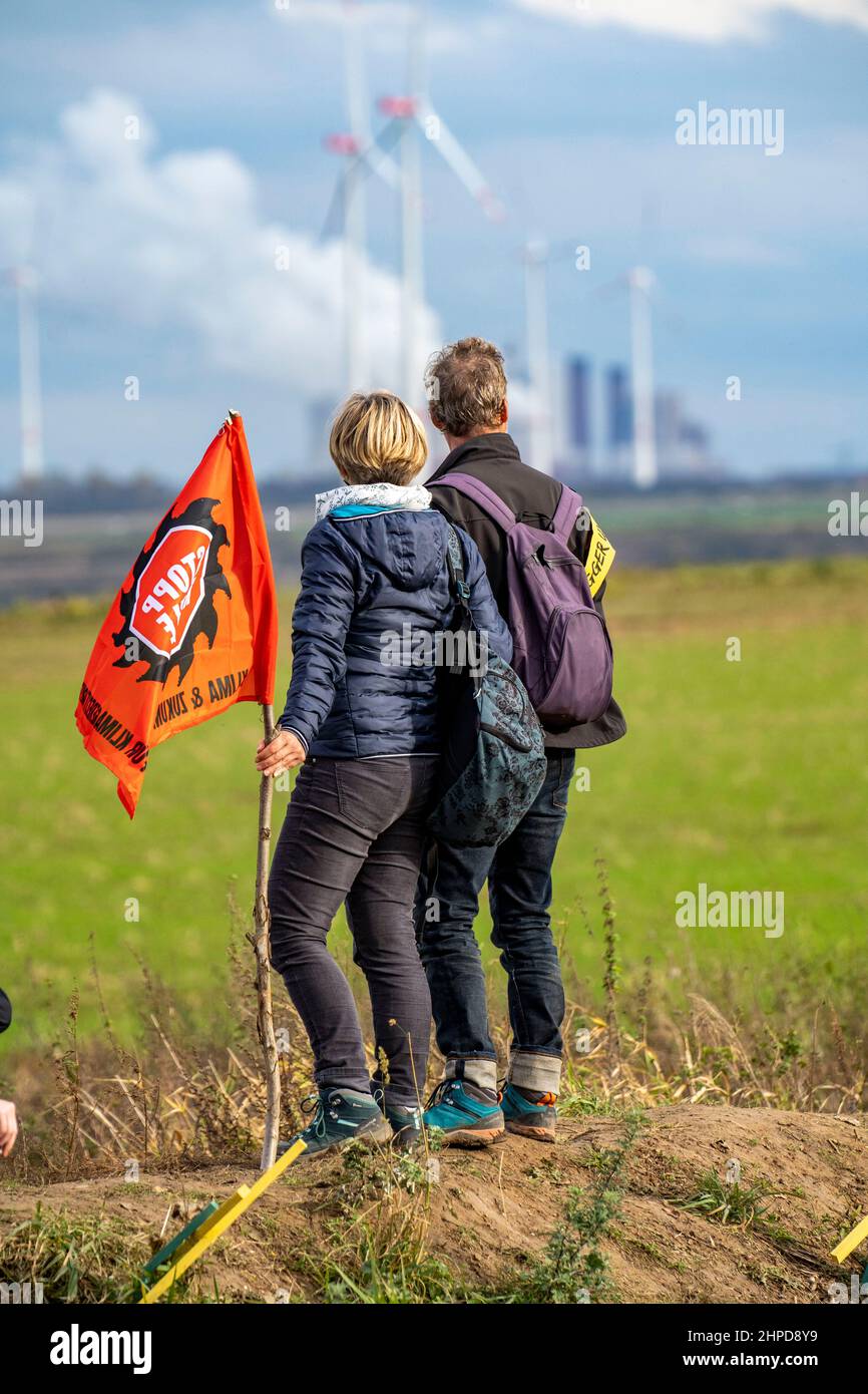 Protestaktion gegen den Abriss des Dorfes Lützerath im rheinischen Braunkohlebergbaugebiet, der Platz für die Erweiterung der Ga machen soll Stockfoto