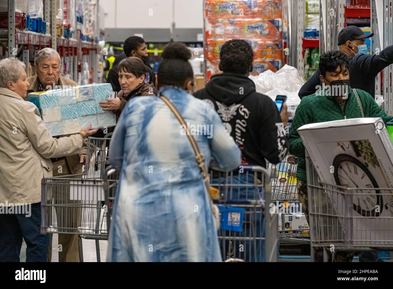 Das geschäftige Lagerhaus Sam's Club befindet sich in Snellville, Georgia, östlich von Atlanta. (USA) Stockfoto
