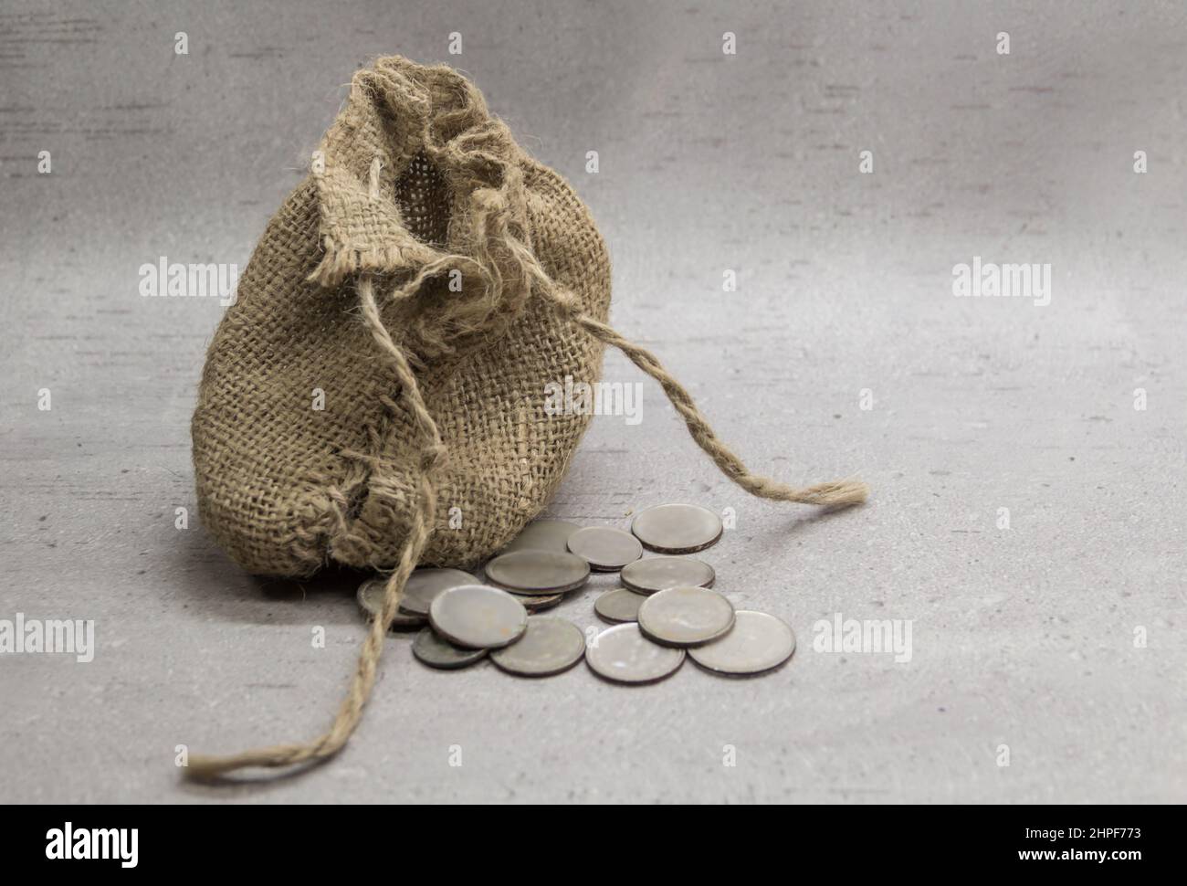 Ein Sack mit 30 Silberstücken, Symbol des Verrats von Judas Stockfoto Ein Sack mit 30 Silberstücken, Symbol des Verrats von Judas Stockfoto