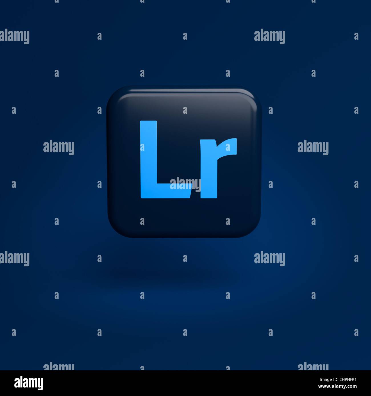 Logos der Bildbearbeitungssoftware Adobe Photoshop Lightroom - ein Großteil der Creative Cloud Apps Suite auf einer Kachel, die über einer nahtlosen blauen BA schwebt Stockfoto