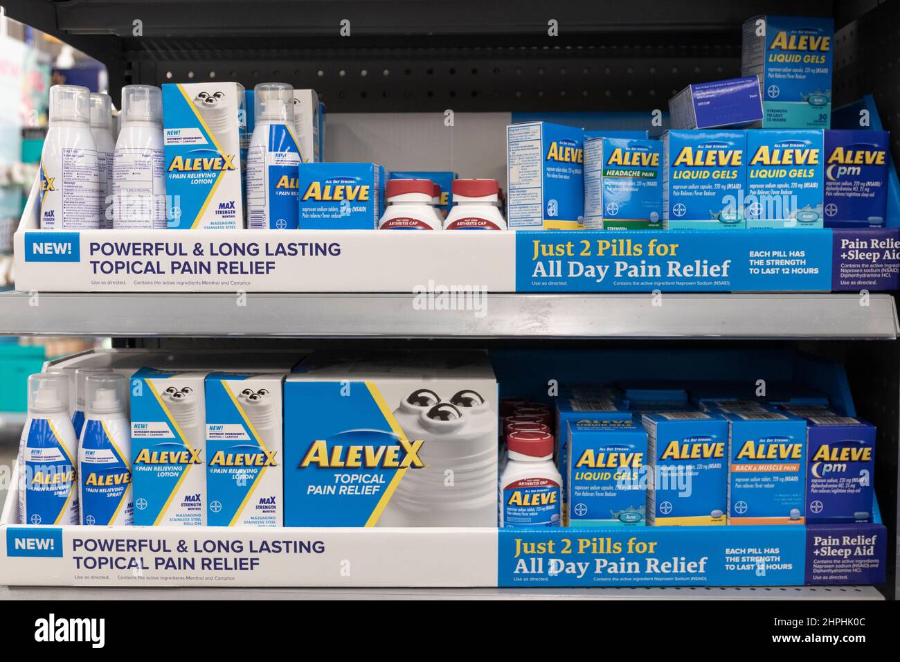 Indianapolis - Ca. Februar 2022: Bayer Aleve. Bayer stellt Linien von schmerzlindernden antientzündungshemmenden rezeptfreien Medikamenten her. Stockfoto