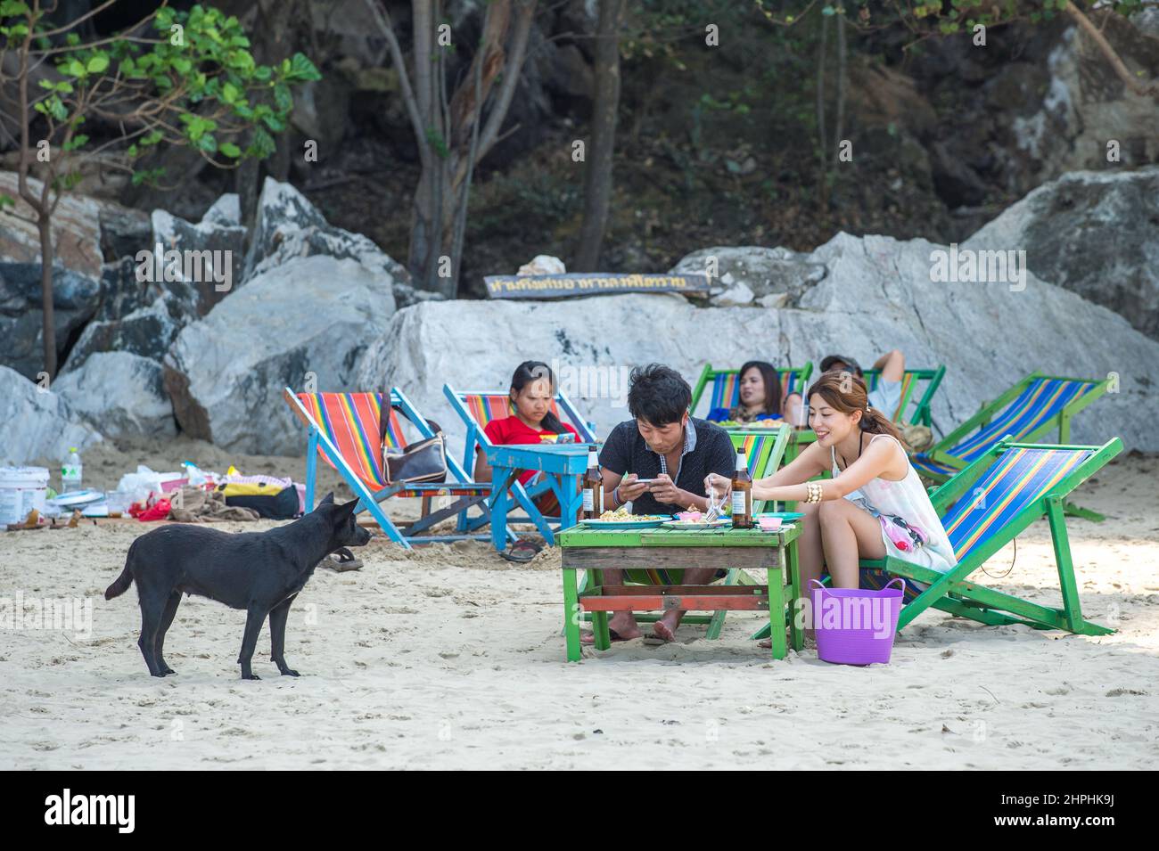 Khao Kalok Strand südlich von Hua hin in der Provinz Prachuap Khiri Khan. Hua hin ist ein beliebtes Reiseziel in Thailand. Stockfoto