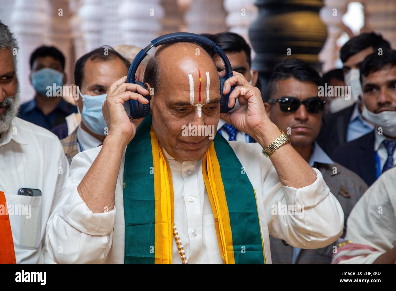 Widmung der Ramanuja-Statue der Gleichheit, Rajnath Singh mit Kopfhörern, Hyderabad, Telengana, Indien Stockfoto
