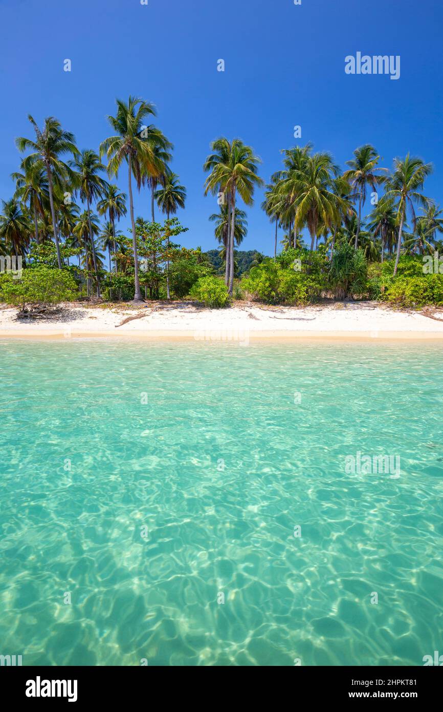 Wunderschöne Strände auf Koh Ngai, südlich der Andaman Küste, Provinz Krabi, Thailand. Stockfoto