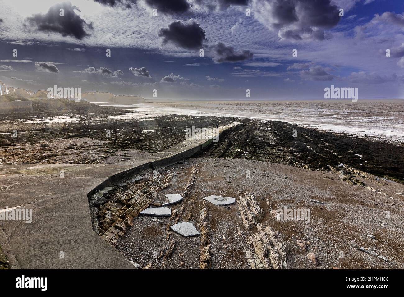 Clevedon, Meeresfront mit dramatischem Himmel, Clevedon, North Somerset, Großbritannien Stockfoto