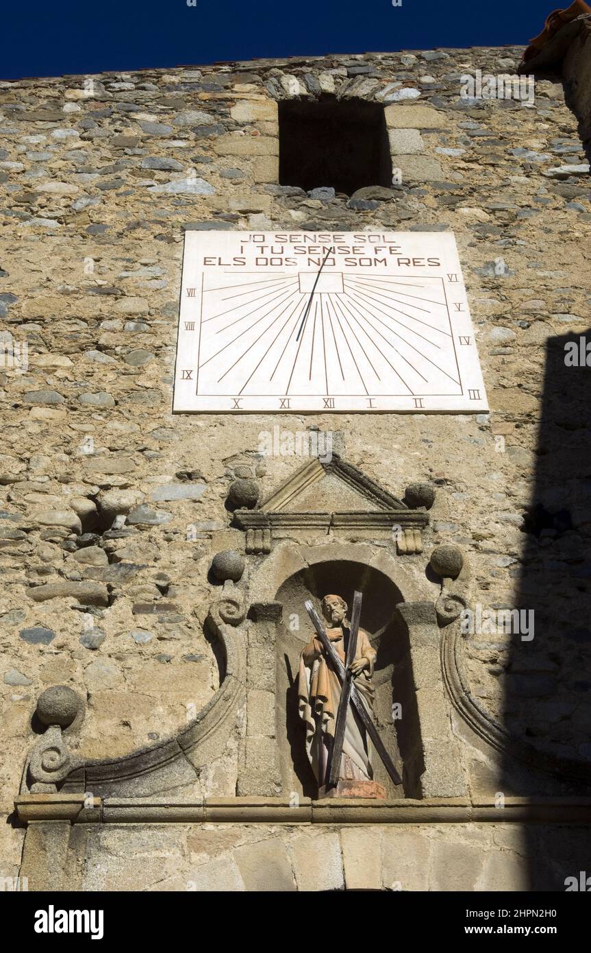 frankreich pyrenäen orientales roussillon llugols Moi sans Soleil et toi sans foi nous ne sommes rien catalan Stockfoto frankreich pyrenäen orientales roussillon llugols Moi sans Soleil et toi sans foi nous ne sommes rien catalan Stockfoto