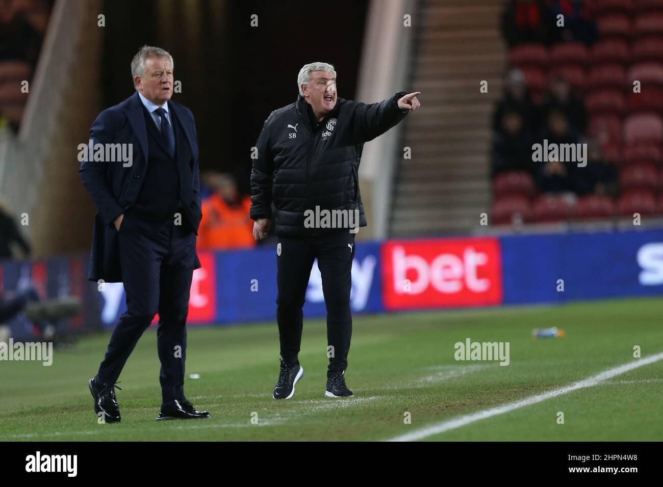 MIDDLESBROUGH, GROSSBRITANNIEN. FEB 22nd West Bromwich Albion Manager Steve Bruce während des Sky Bet Championship Spiels zwischen Middlesbrough und West Bromwich Albion am Dienstag, den 22nd. Februar 2022 im Riverside Stadium, Middlesbrough. (Kredit: Mark Fletcher | MI News) Kredit: MI Nachrichten & Sport /Alamy Live News Stockfoto