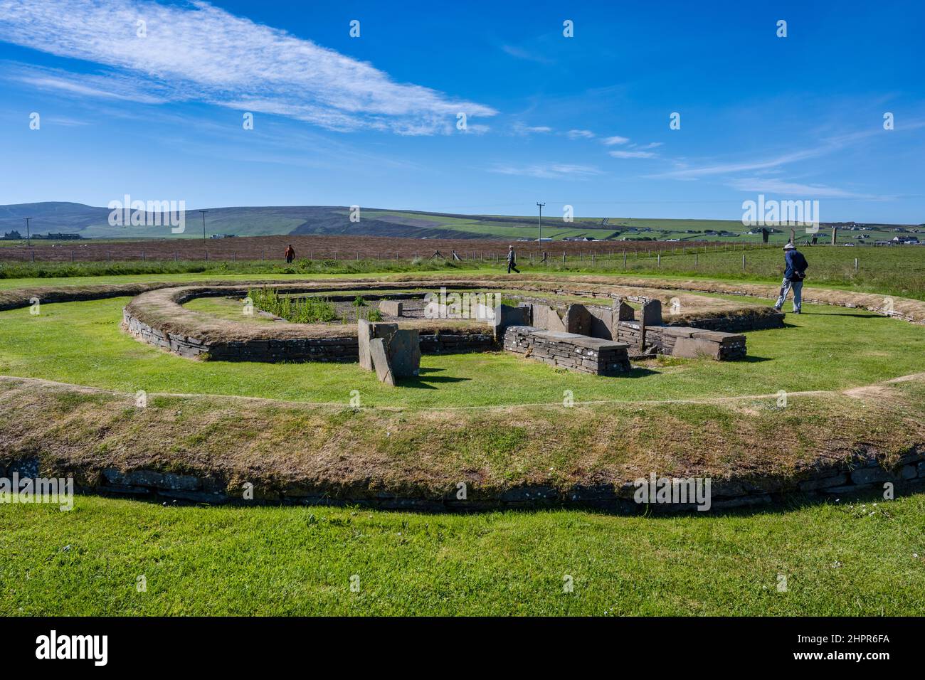 Neolithische Barnhouse-Siedlung am Ufer des Loch of Harray auf dem Festland Orkney, Schottland, Großbritannien Stockfoto