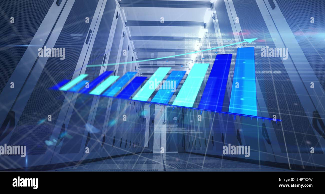 Bild der Verarbeitung von Finanzdaten über den Serverraum Stockfoto