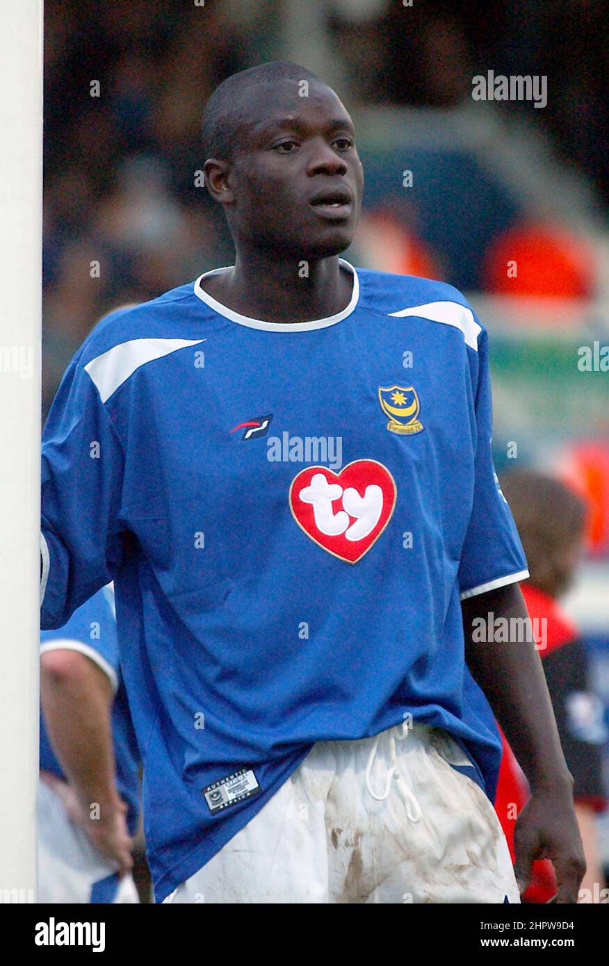 PORTSMOUTH F.C AMDY SAYE PIC MIKE WALKER, 2005 Stockfoto