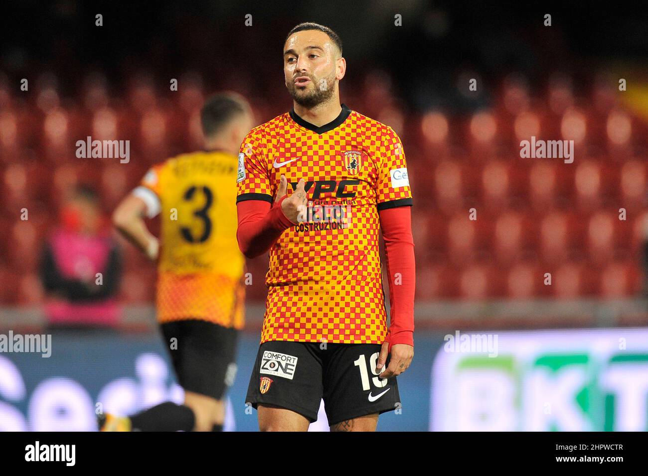 Benevento, Italien, 23. Februar 2022. Roberto Insigne Spieler von Benevento, während des Spiels der italienischen Serie B Meisterschaft zwischen Benevento gegen Como Endergebnis, Benevento 5, Como 0, Spiel im Ciro Vigorito Stadion gespielt. Benevento, Italien, 23. Februar 2022. Stockfoto