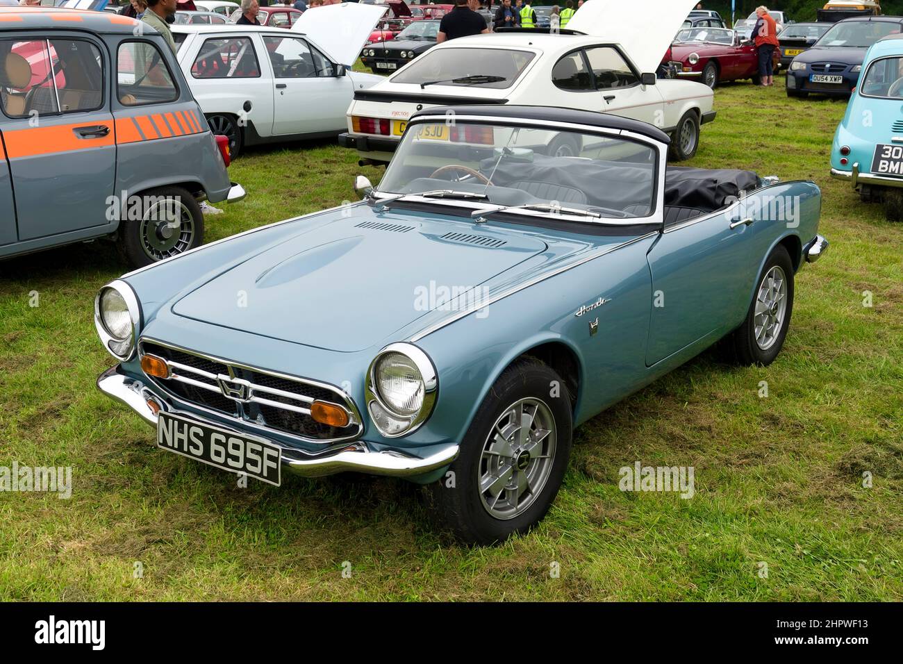 Westbury, Wiltshire, Großbritannien – 5 2021. September: Ein Honda S800 2-türiger Roadster-Sportwagen von 1967 auf der White Horse Classic and Vintage Car Show 2021 Stockfoto