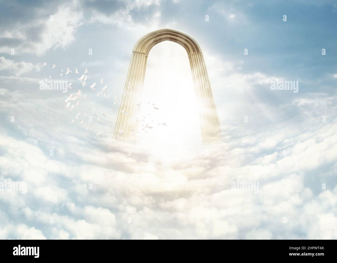 Der Himmel im Himmel. Aufnahme der Perly Gates über den Wolken. Stockfoto