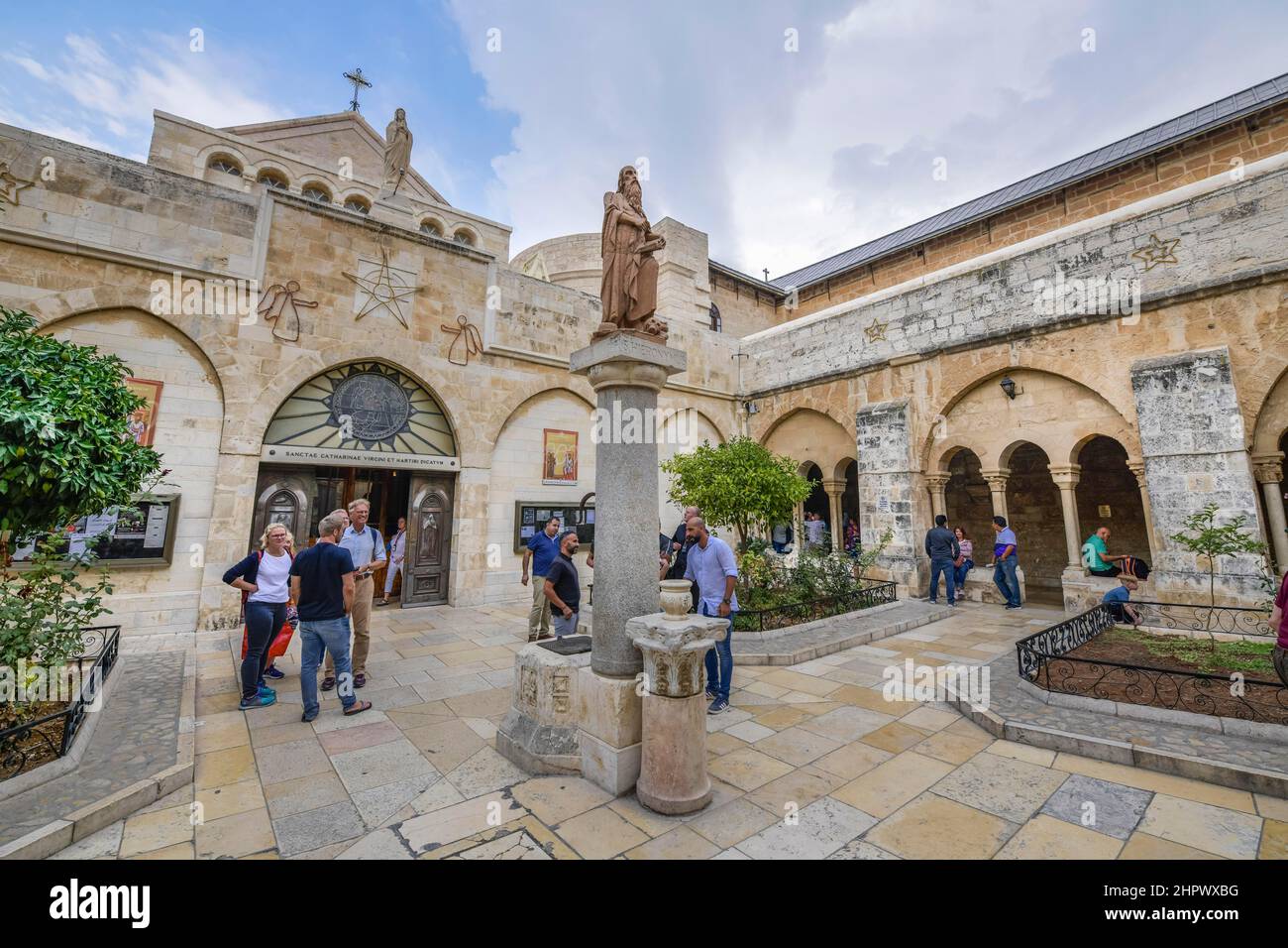 Kreuzgang Garten der St. Katharinen-Kirche, Bethlehem, Israel Stockfoto
