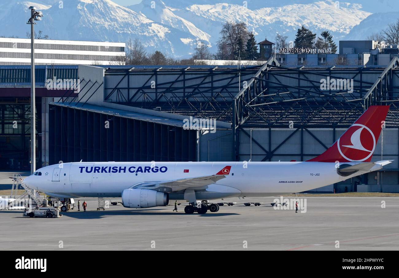 Flugzeug Turkish Cargo, Airbus A330-200F, TC-JOZ Stockfoto