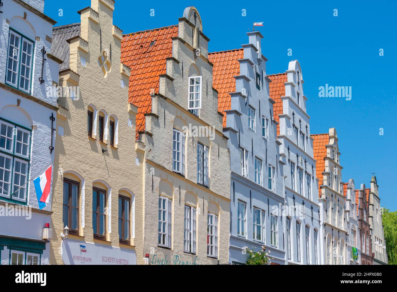 Gestufte Gießhäuser auf dem Marktplatz, Luftkurort Friedrichstadt ...