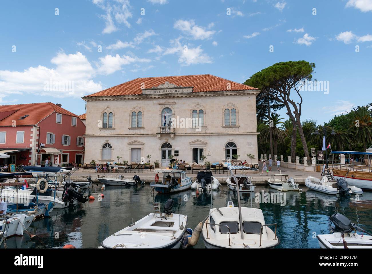 Stadthaus in der Stadt Jelsa auf der Insel Hvar in Kroatien Stockfoto