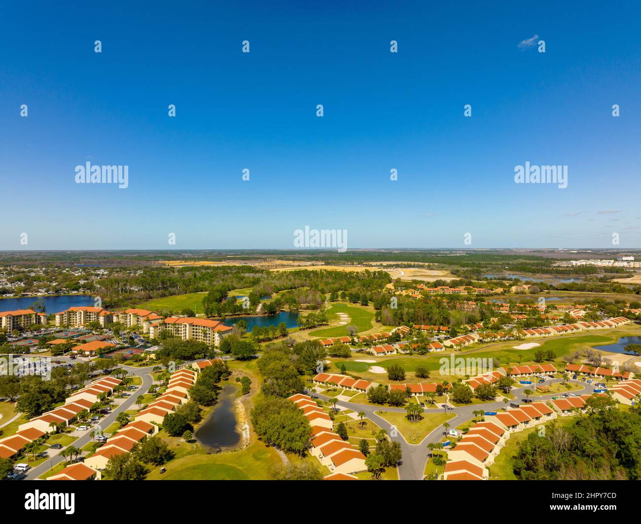 Kissimmee, FL, USA - 20. Februar 2022: Luftaufnahme des Orange Lake Resorts Stockfoto