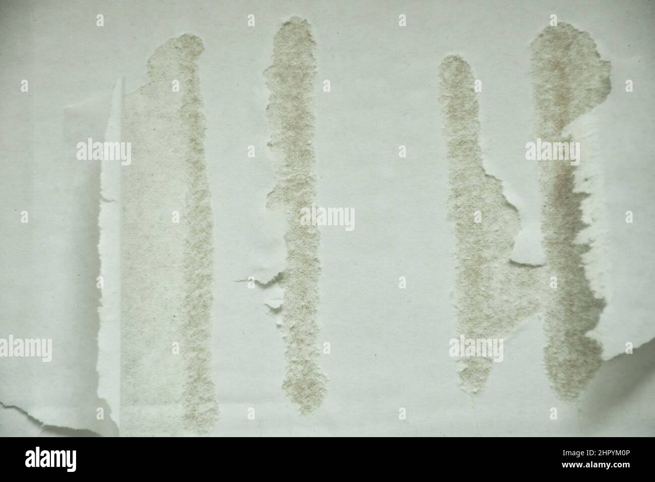 Weißer Papierkarton kratzt Hintergrund und Textur Stockfoto