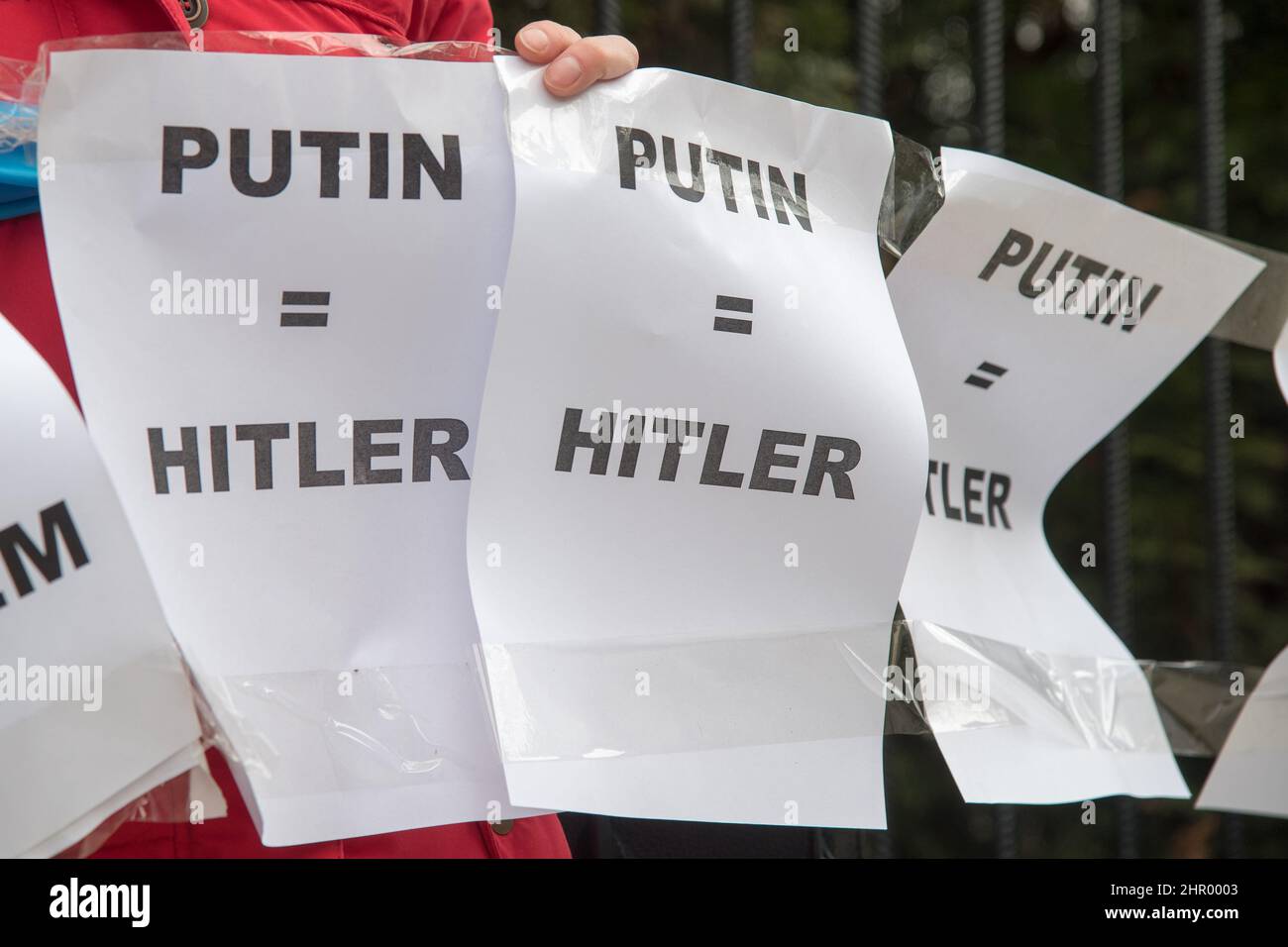 Anti-Kriegs-Protest der Ukrainer gegen russische Invasion in der Ukraine. Danzig, Polen, Februar 24th 2022 © Wojciech Strozyk / Alamy Stock Photo Stockfoto