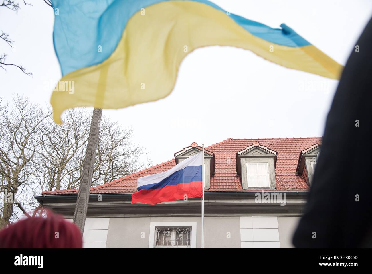 Anti-Kriegs-Protest der Ukrainer gegen russische Invasion in der Ukraine. Danzig, Polen, Februar 24th 2022 © Wojciech Strozyk / Alamy Stock Photo Stockfoto