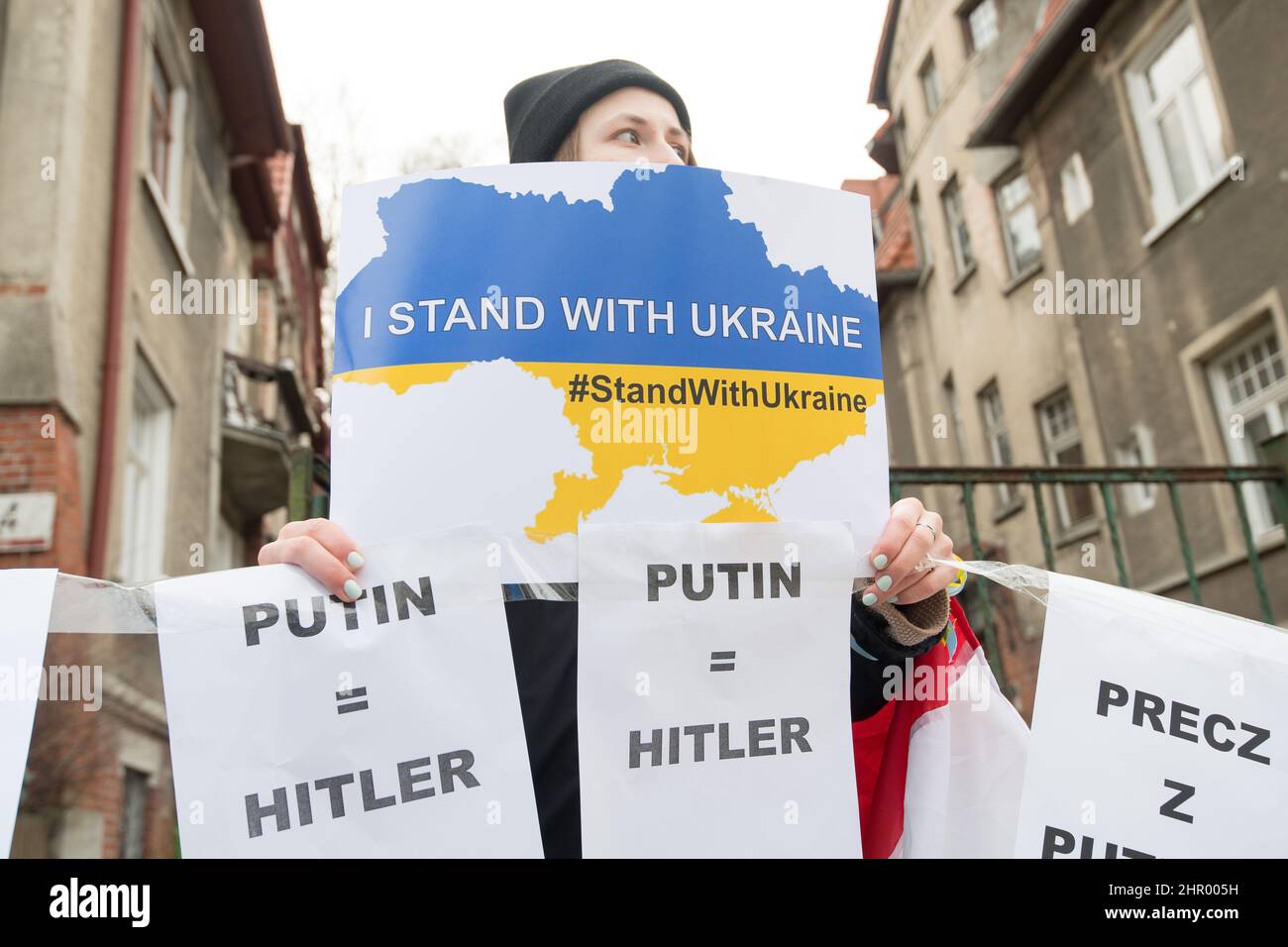Anti-Kriegs-Protest der Ukrainer gegen russische Invasion in der Ukraine. Danzig, Polen, Februar 24th 2022 © Wojciech Strozyk / Alamy Stock Photo Stockfoto