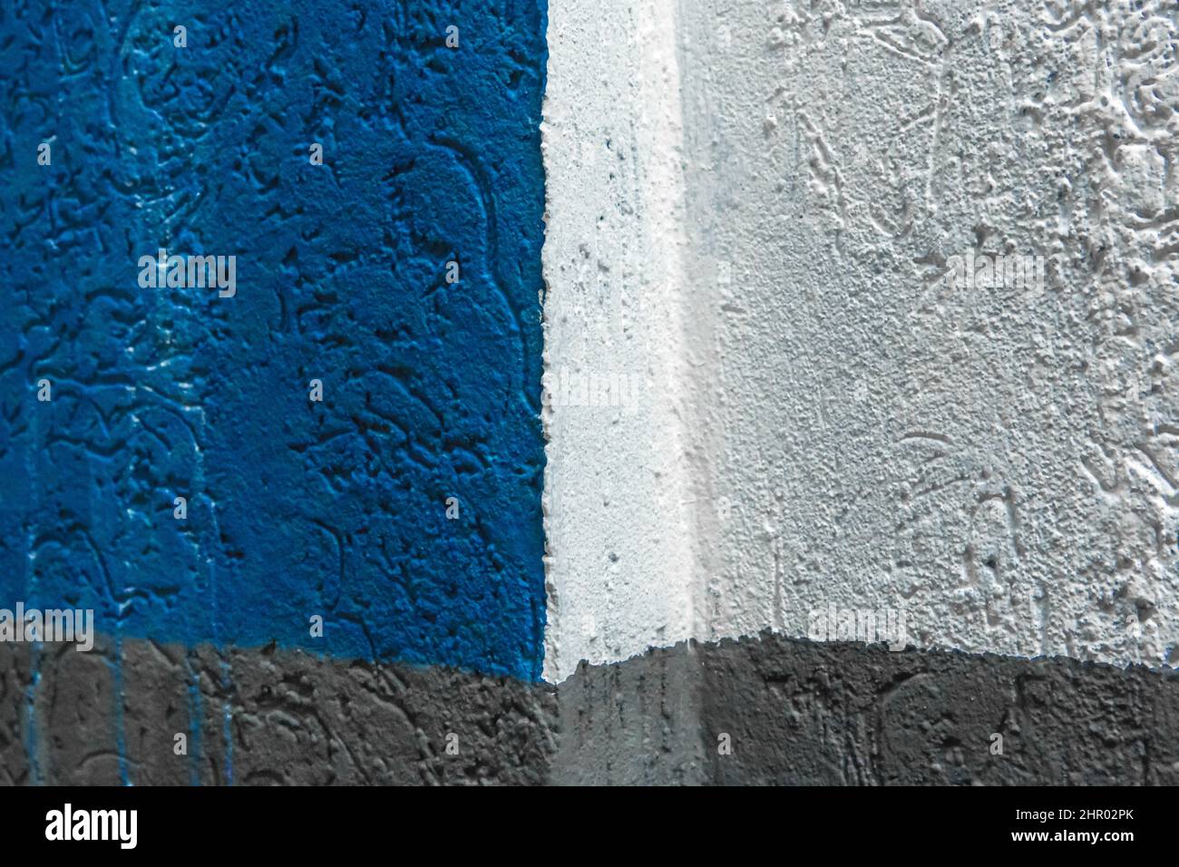 Gelenk Winkel Ecke Putz blaue Wand Stuck Architektur Innenfassade Struktur Hintergrund. Stockfoto