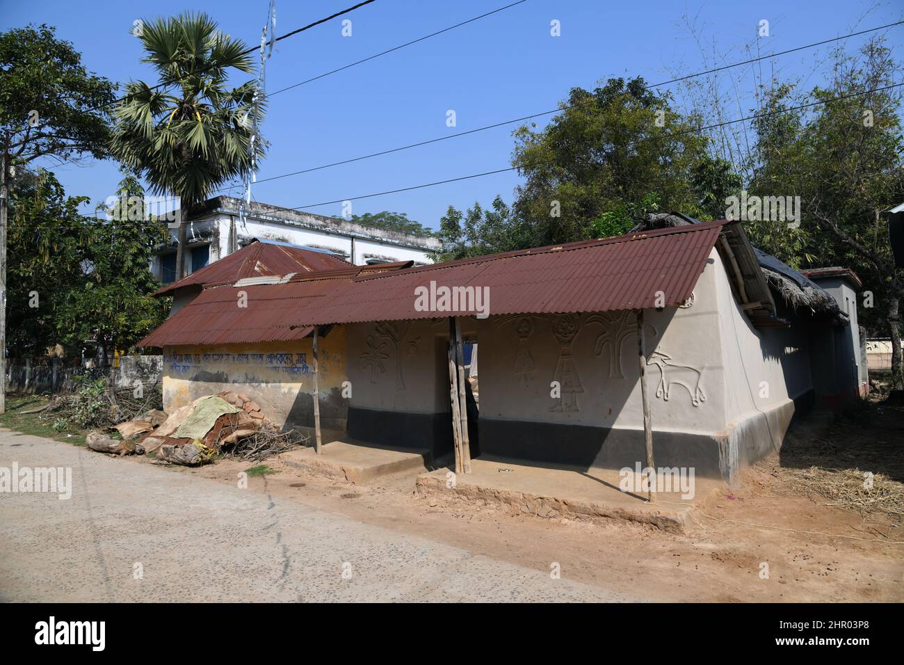 Pearson Pally. Das Santali-Stammesdorf bei Visva-Bharati. Santiniketan, Bolpur, Birbhum, Westbengalen, Indien. Stockfoto