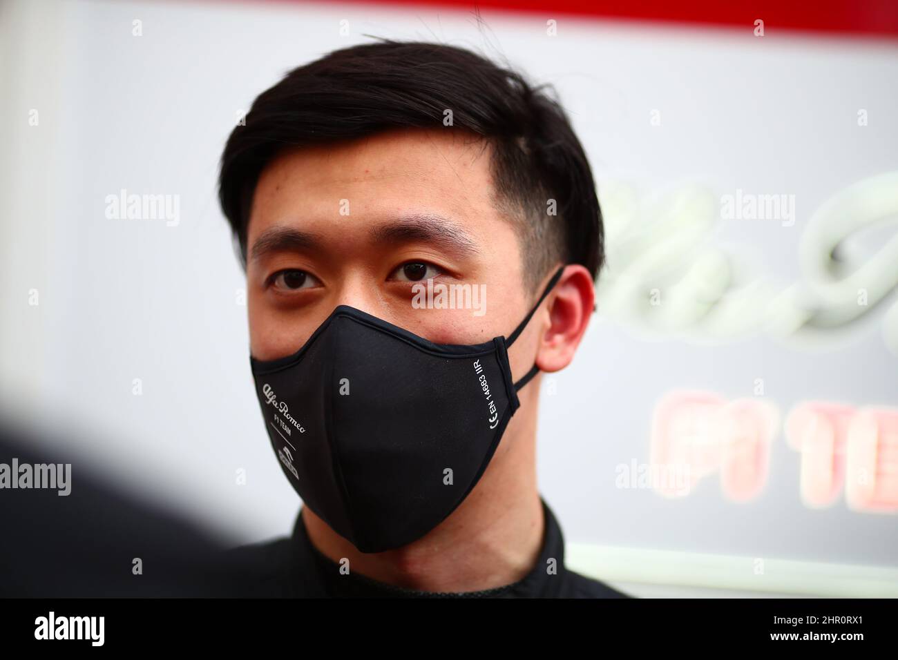 Guanyu Zhou vom Alfa Romeo F1 Team während des zweiten Tages von F1 Tests auf dem Circuit de Barcelona-Catalunya am 24. Februar 2022 in Barcelona, Spanien. Stockfoto