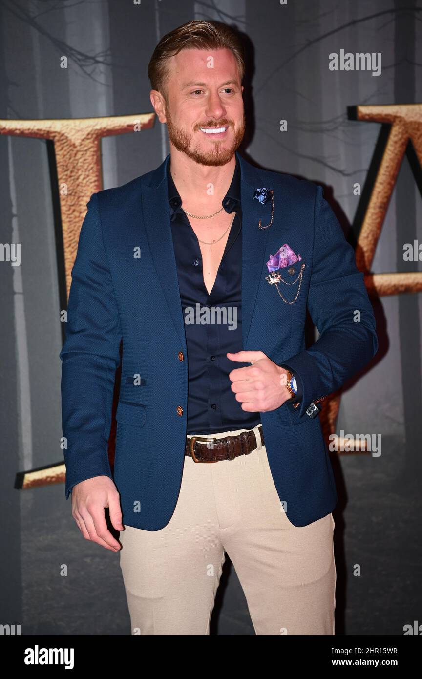 Kris Boyson ist am 24th 2022. Februar in der Royal Albert Hall, London, Großbritannien, bei der „Outlander“-Staffel mit sechs Premiere-Kostümen zu sehen. Stockfoto