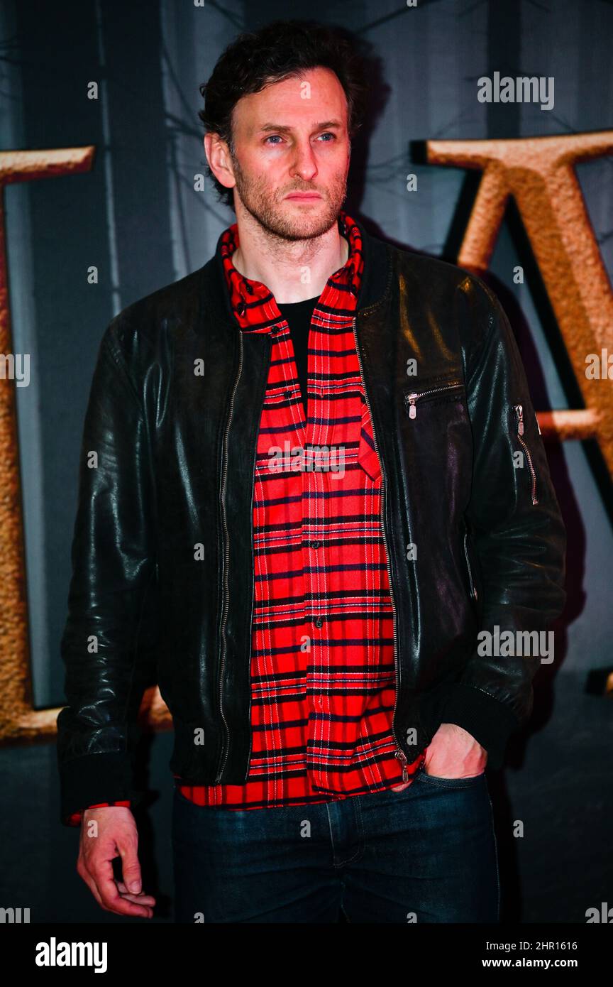 Steven Cree verführt am 24th 2022. Februar bei der Show „Outlander“ Season Six Premiere Kostüme in der Royal Albert Hall, London, Großbritannien. Stockfoto